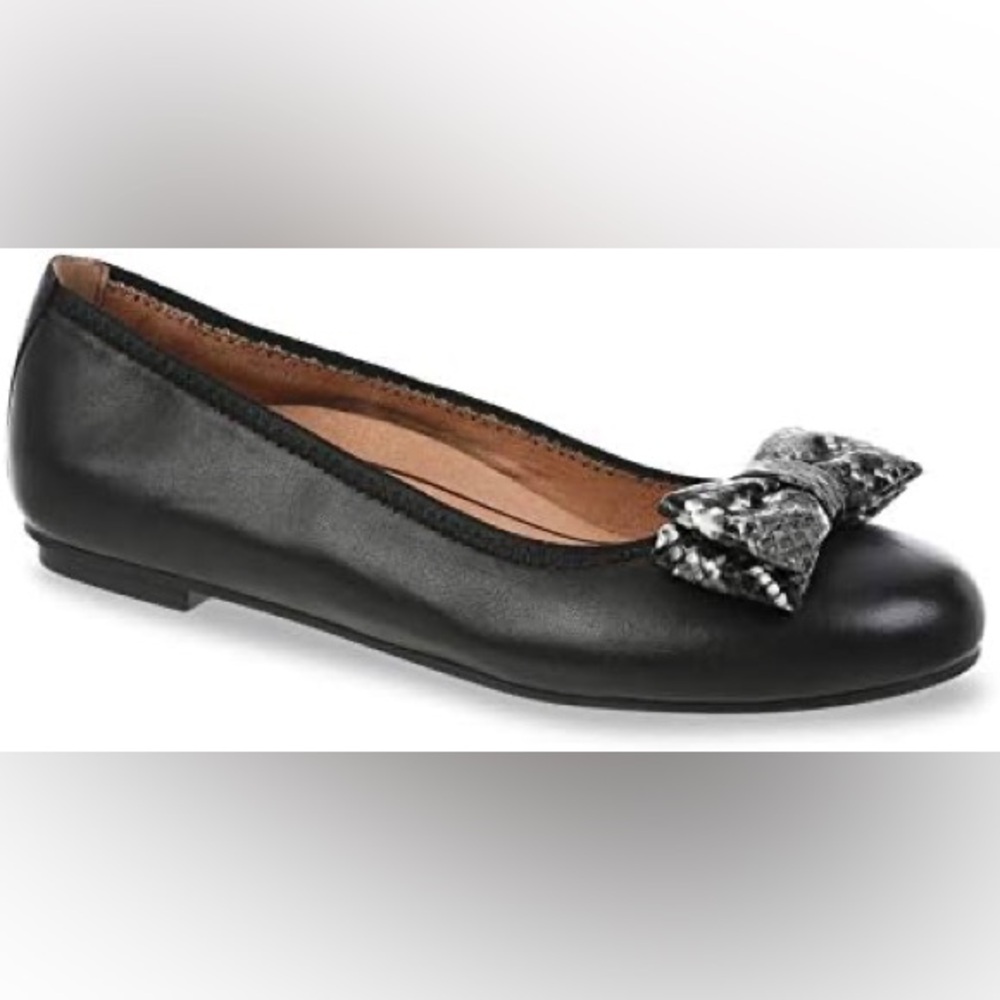 Vionic Black Leather Ballet Flat with Silver Snake-Print Bow